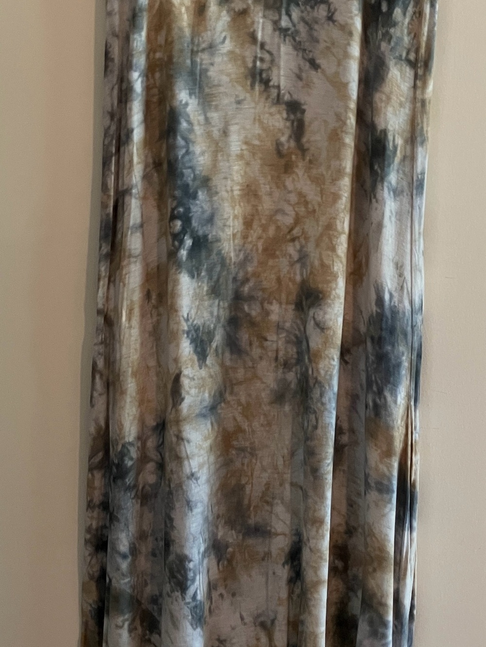 Billabong Taupe and Charcoal Tie-Dye Maxi Skirt